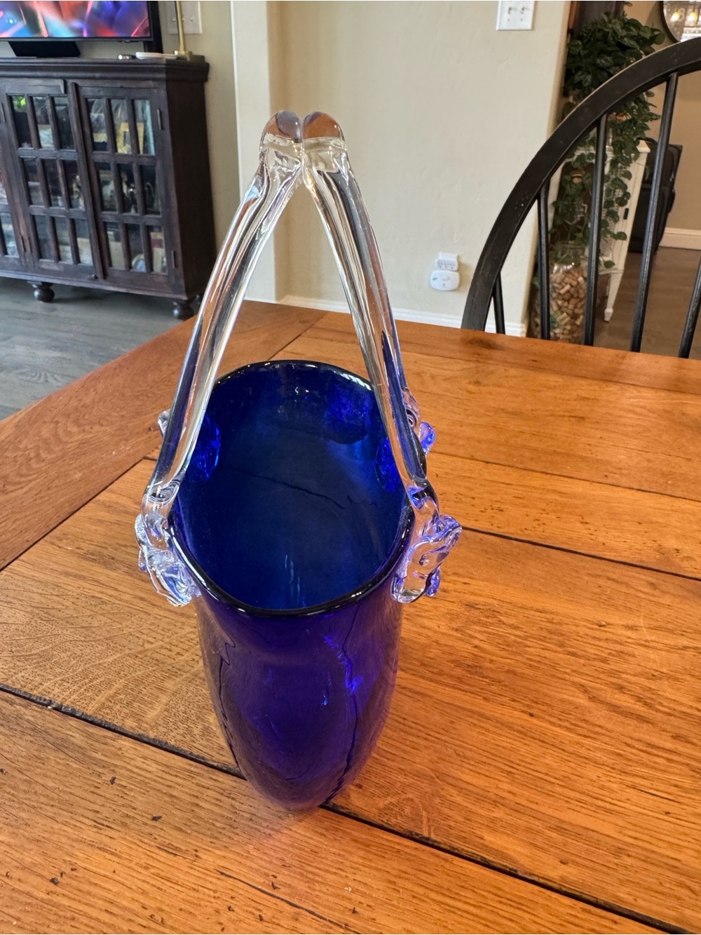 Design Society cobalt blue hand-blown glass purse vase - Picture 5 of 8
